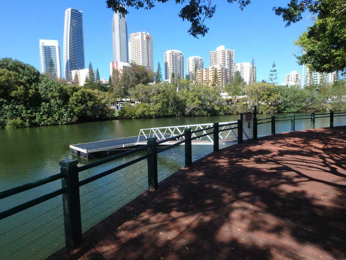Paradise Island Resort Gold Coast Esterno foto